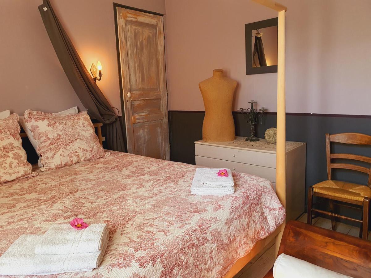 Le Clos Des Pins Claira ภายนอก รูปภาพ