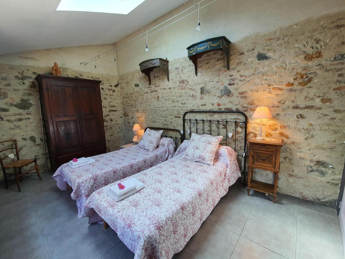 Le Clos Des Pins Claira ภายนอก รูปภาพ